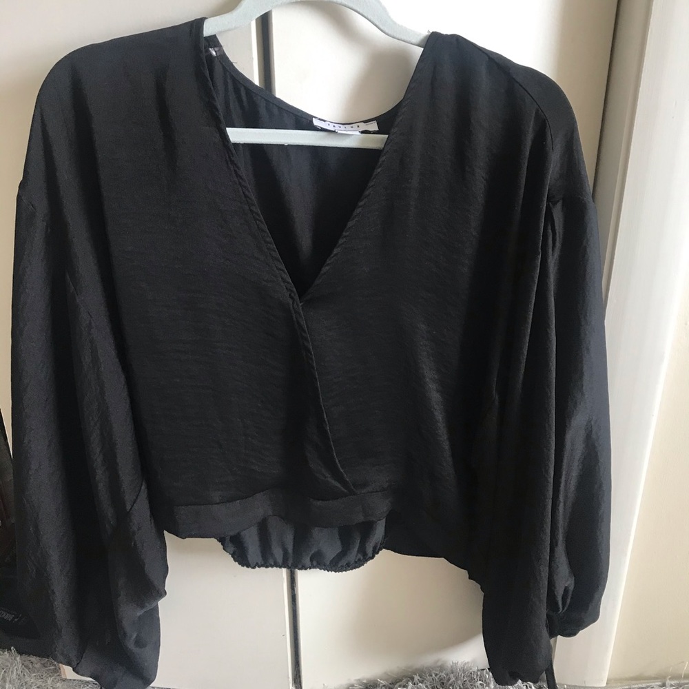 black flowy crop top